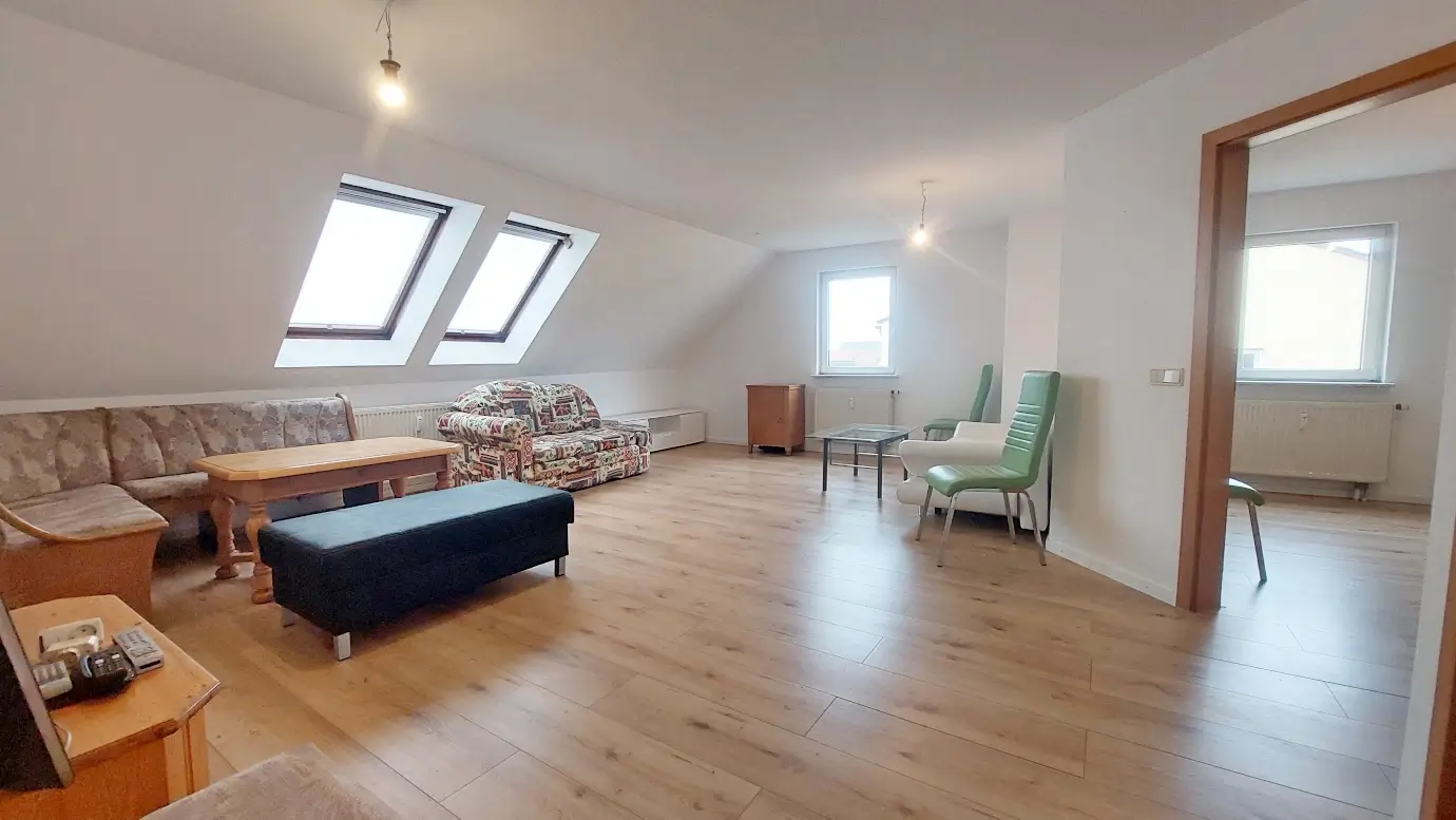 christian-fexer-immobilien-kitzingen_wohnung_in_unterpleichfeld_zu_vermieten_ansicht-wohnen-_2nfg85p